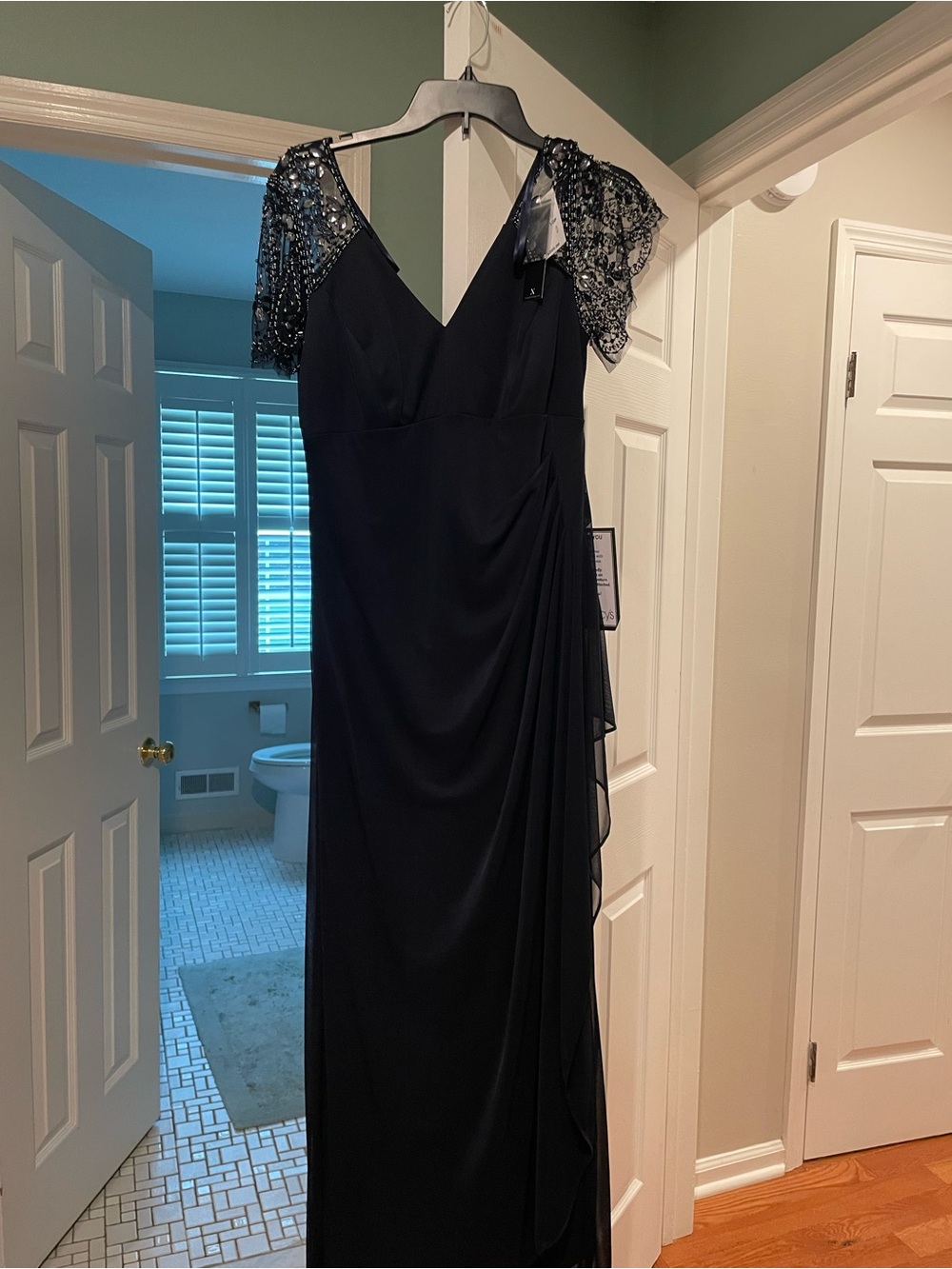 Xscape evening gown never worn
